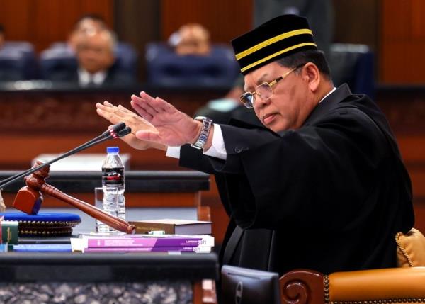 Opposition MPs unhappy with Speaker for not allowing them to discuss DPM Zahid’s DNAA